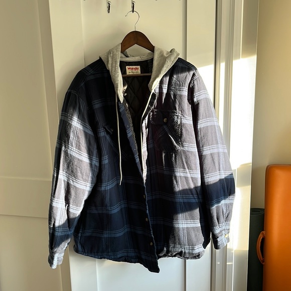 Wrangler Authentics Blue/Black Plaid Quilted Jacket Size XL - Picture 1 of 5